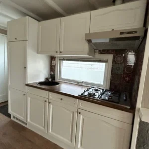 Casa Móvil T2 Totalmente Equipada con 2 Dormitorios, Cocina, Baño y Aire Acondicionado