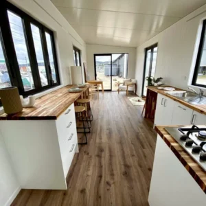 Casa Móvil sobre Chasis — Tiny House Renovada en Perfecto Estado