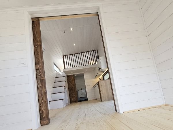 Tiny House con Loft — Casa Móvil sobre Ruedas, Nueva - Imagen 3
