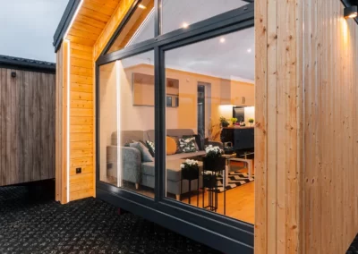 Casa Móvil T2 GABANA – 35 m² con Altillo – Estilo Cabaña Nórdica - Imagen 2