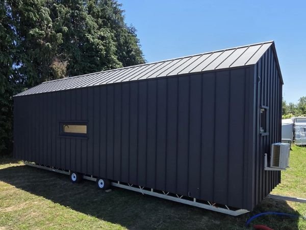 Tiny House 10 × 3,5 m – 35 m² con Terraza – Estilo Cabaña con Altillo - Imagen 6