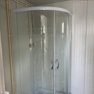 Contenedor Oficina 6,00 x 2,40 m con Baño y Cocina