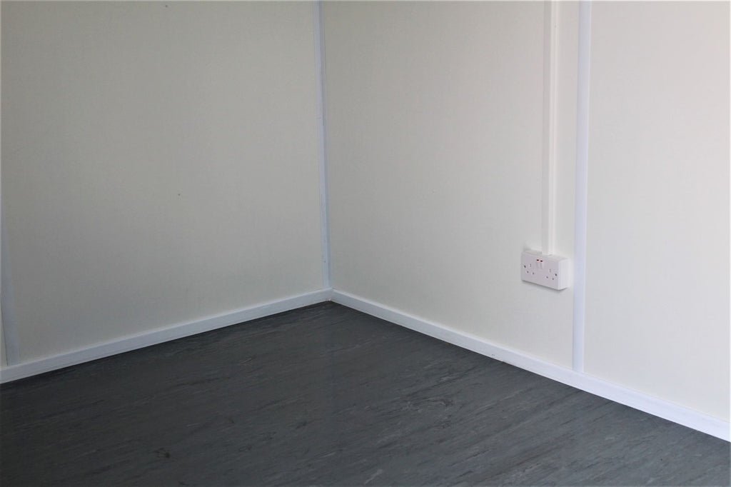 Contenedor Oficina de 20 Pies con 2 Ventanas (Ref: 1096) - Imagen 5