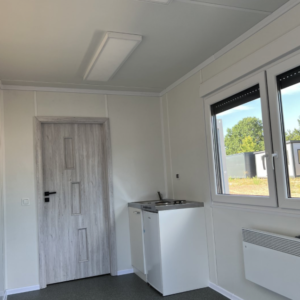 Contenedor Vivienda 6,00 x 2,44 m con Cocina, WC y Ducha