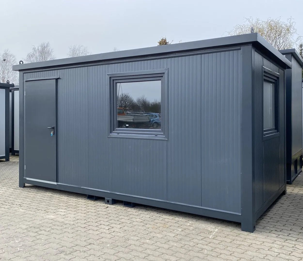 Contenedor de Oficina 5x2,4 m - Módulo Prefabricado con Aislamiento